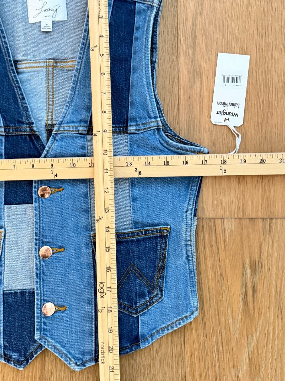 Lainey Wilson Wrangler Collab Women's Blue Denim Patchwork Country Vest S NWT - Picture 4 of 7